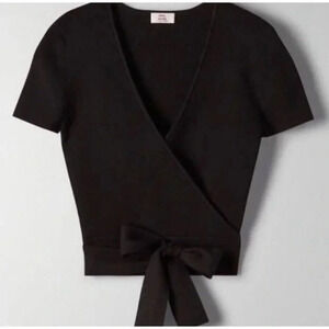 Aritzia Little Moon Cropped Wrap Top Size XS Black Knit Short Sleeve Neutral